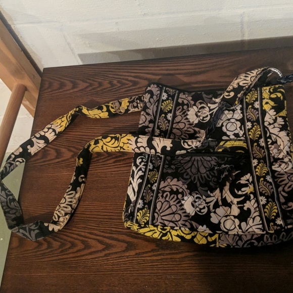 Cross Body Purse - Picture 1 of 4